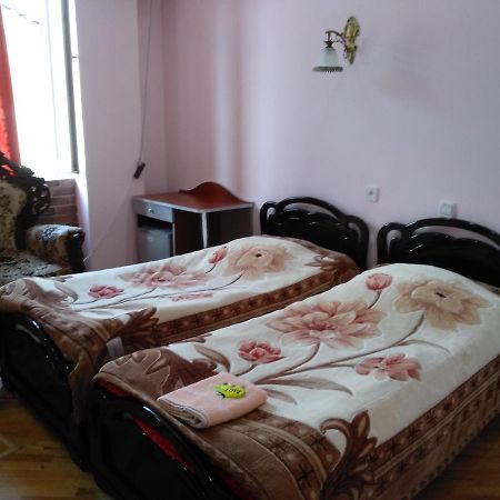 Edemi Hotel Кутаиси Екстериор снимка