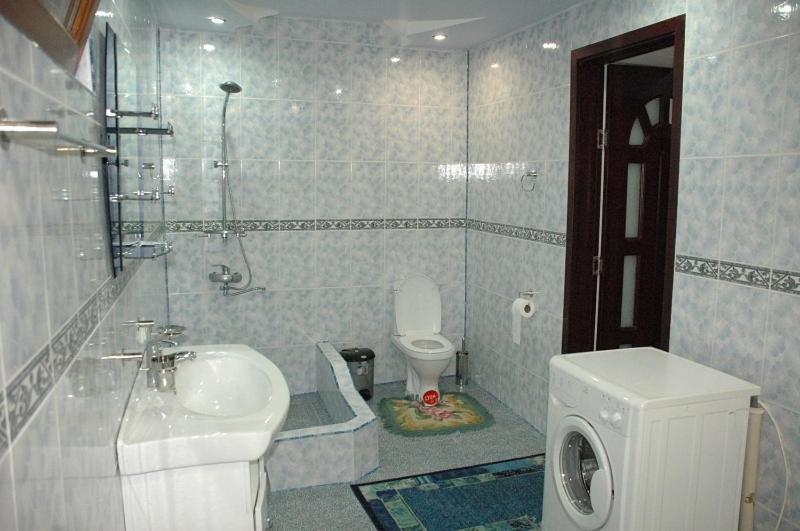 Edemi Hotel Кутаиси Стая снимка