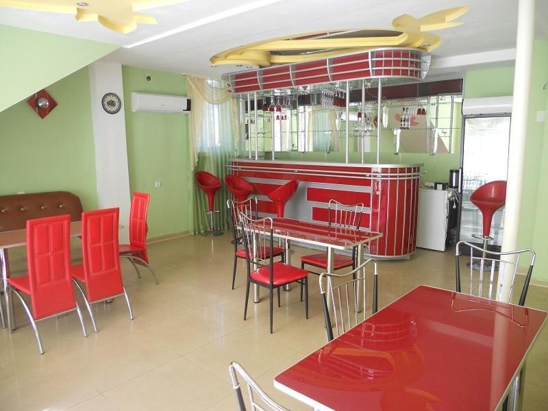 Edemi Hotel Кутаиси Екстериор снимка