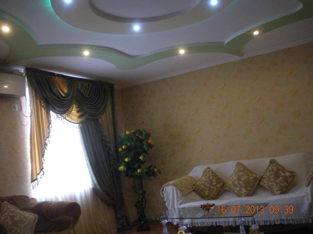 Edemi Hotel Кутаиси Стая снимка