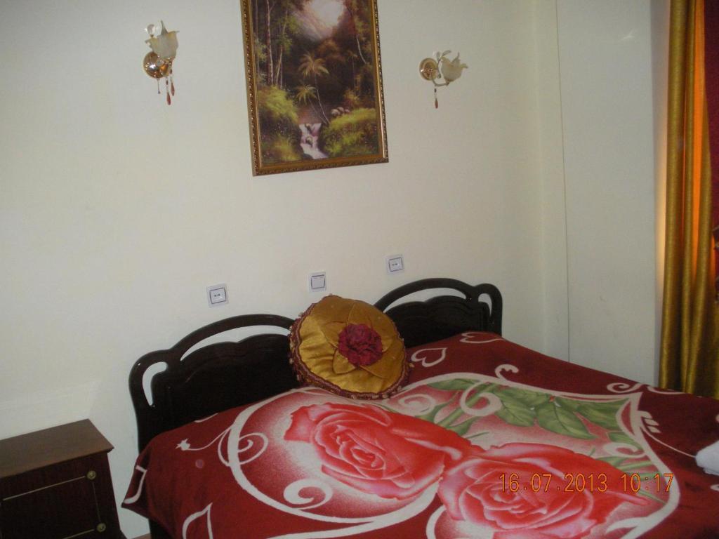 Edemi Hotel Кутаиси Стая снимка
