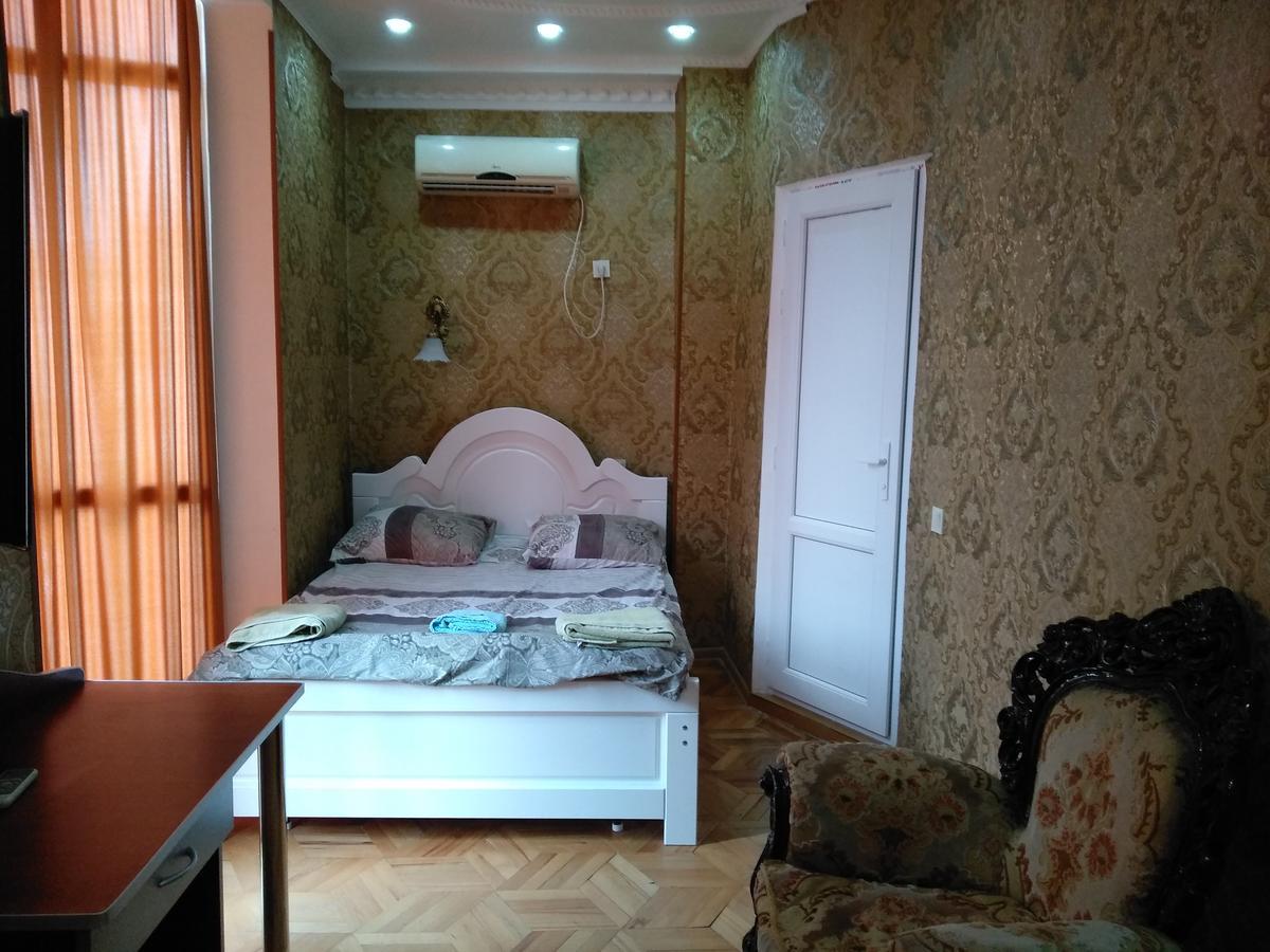 Edemi Hotel Кутаиси Екстериор снимка